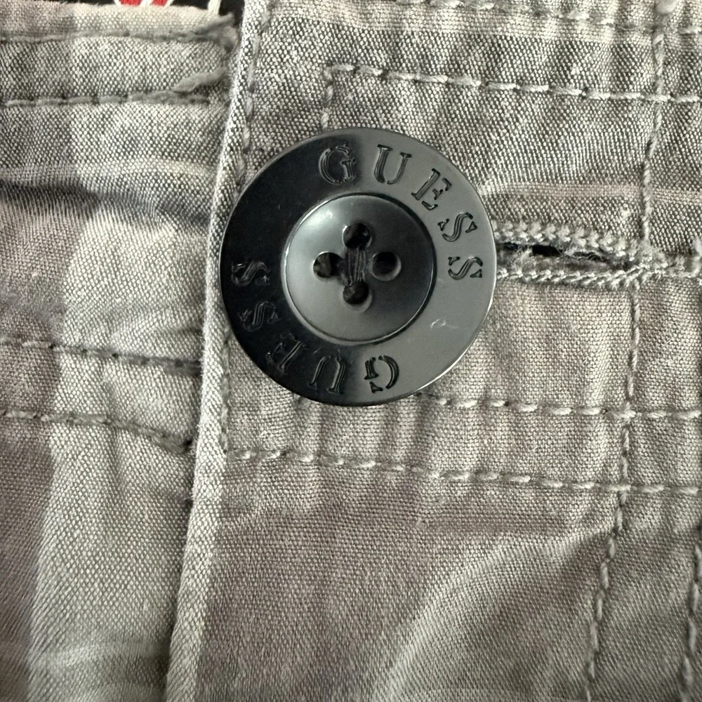 Guess vintage gray